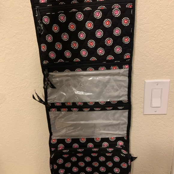 VERA BRADLEY Hanging Organizer Travel Cosmetic Case - Parisian Pom Pom - Picture 3 of 8